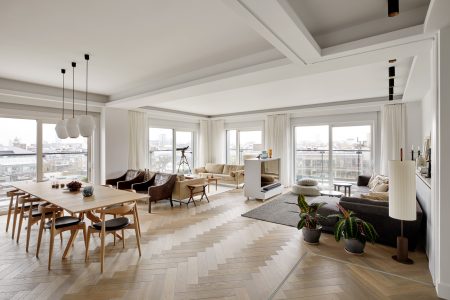 EC1 Penthouse: Open plan contemporary living and dining area