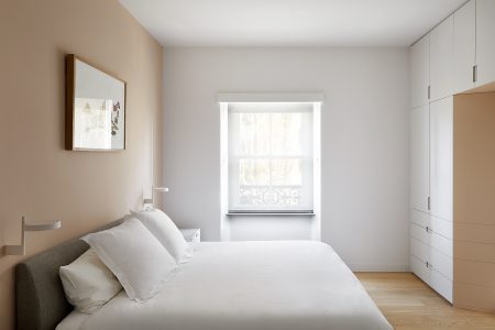 Kensington Gardens Apartment, master bedroom