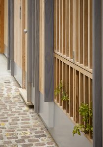 Marylebone Mews House: timber cladding detail