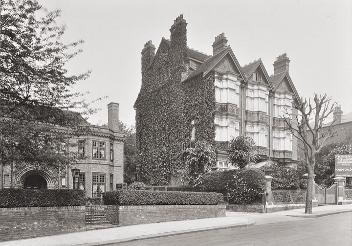 historische Straßenansicht Heath House